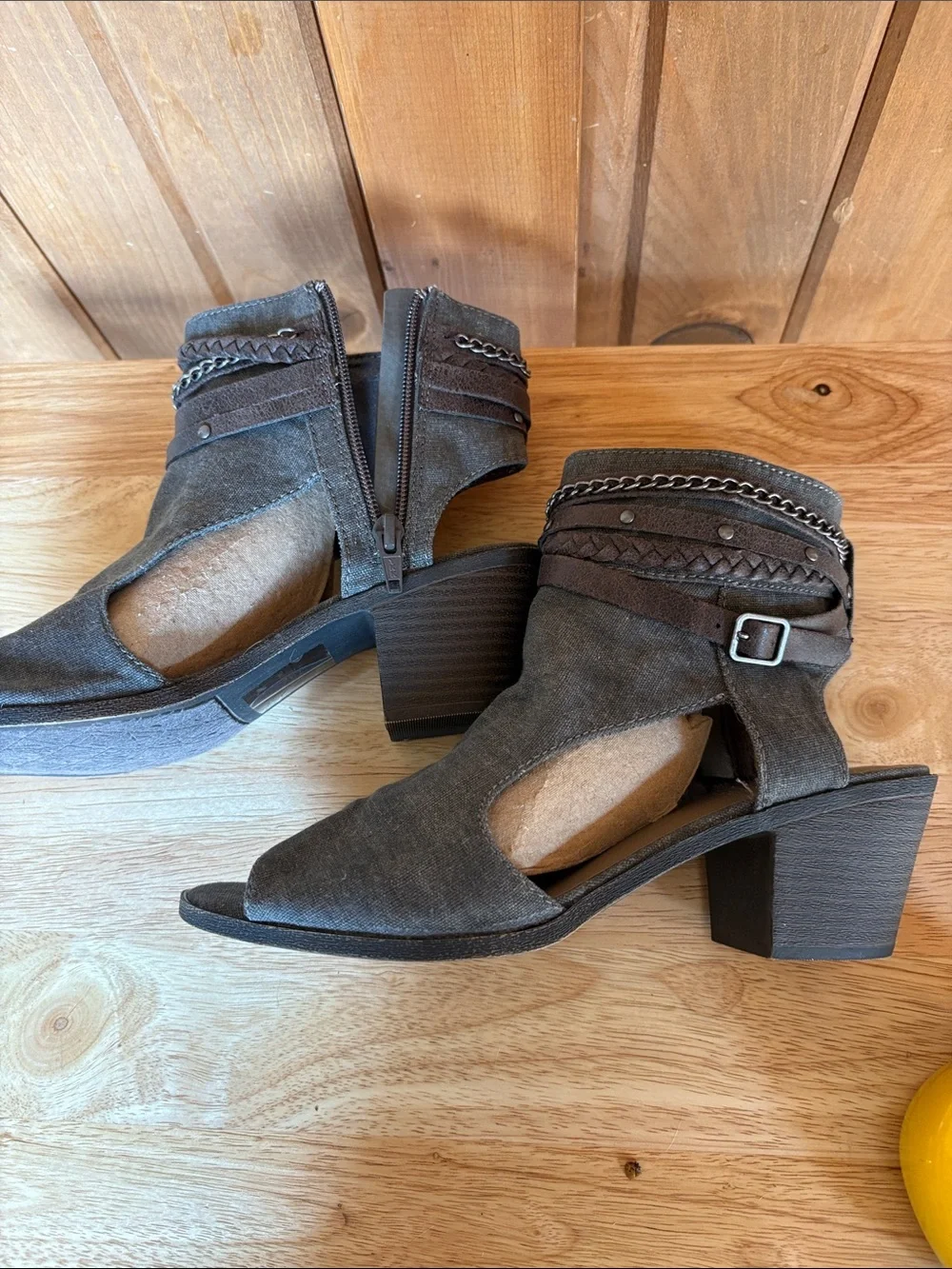 SO stylish grey